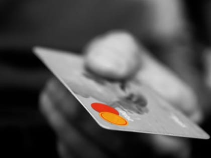 В Магадане местный житель, желая заработать в Интернете, попался на уловку кибермошенников