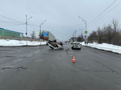 Эффектное ДТП в Магадане: пострадавших нет