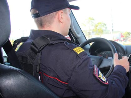 В Магаданской области полицейские обеспечивают безопасность «Последних звонков»