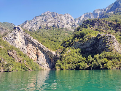 Liqeni i Komanit dhe Lumi i Shalës