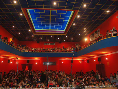 Teatri “Kadri Roshi”