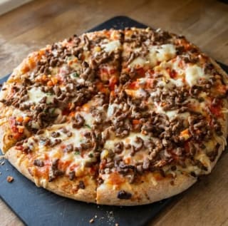 Pizza à la viande hachée