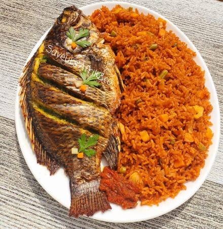 Riz Ghaneen (jollof rice) + carpe