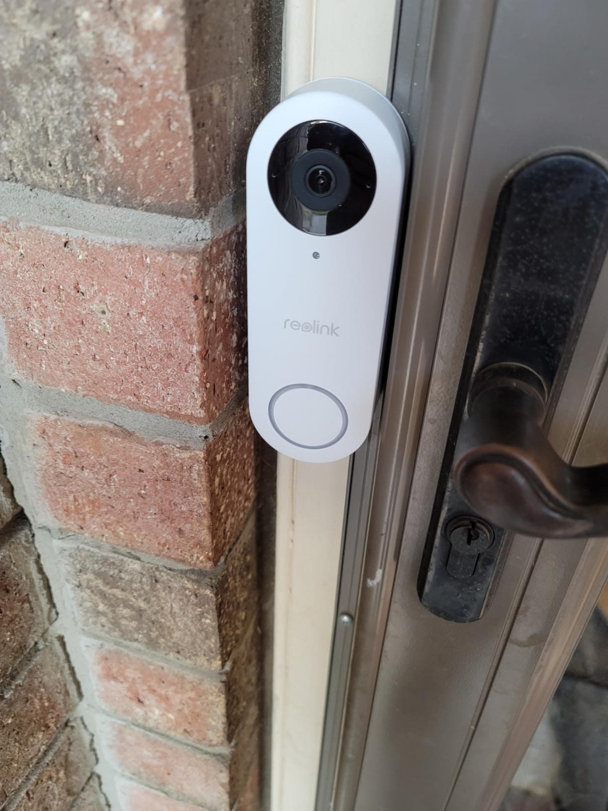 Reolink Wifi DoorBell Mounted