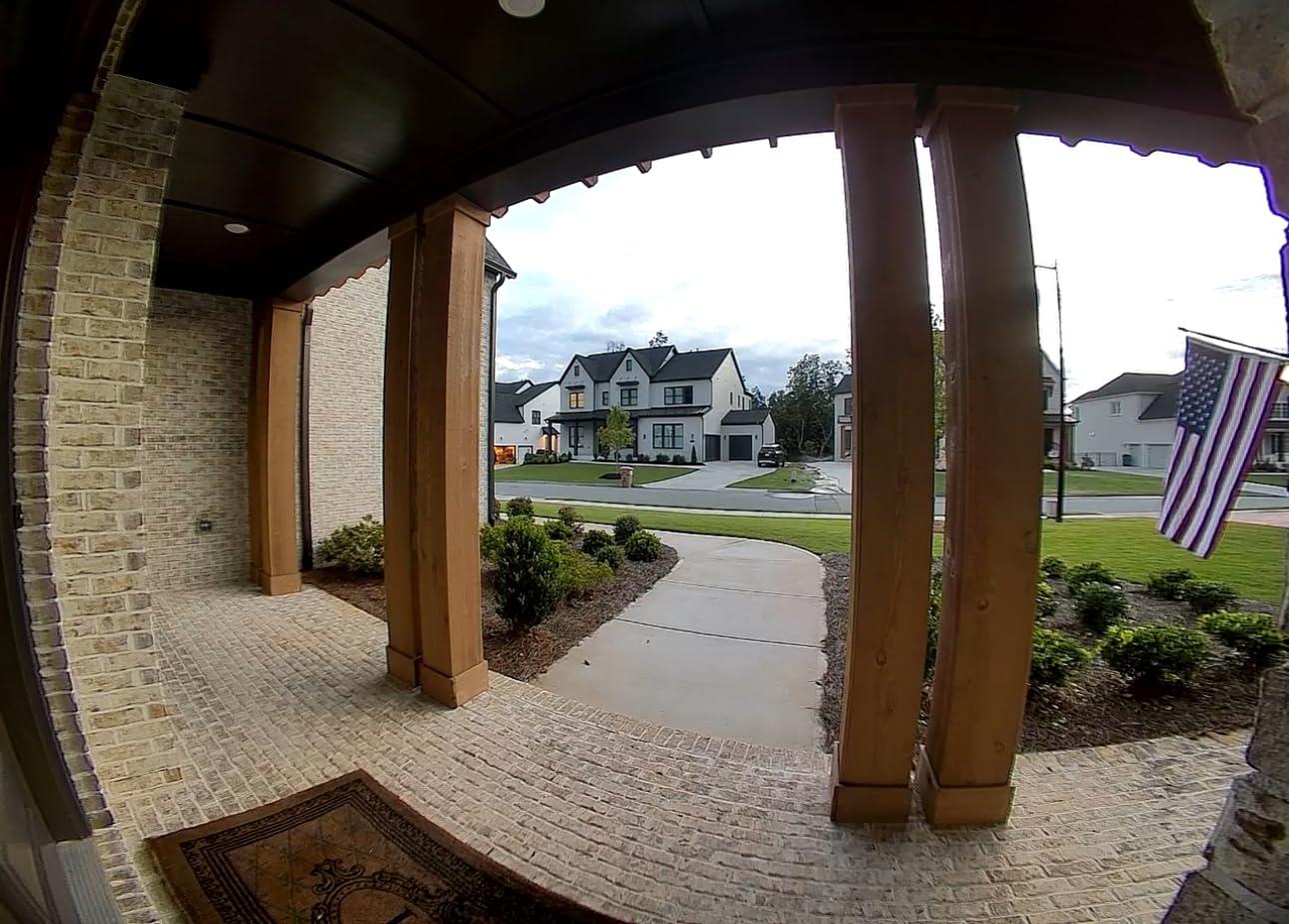 Wide-angle 175-degree daytime view from the Aqara G410