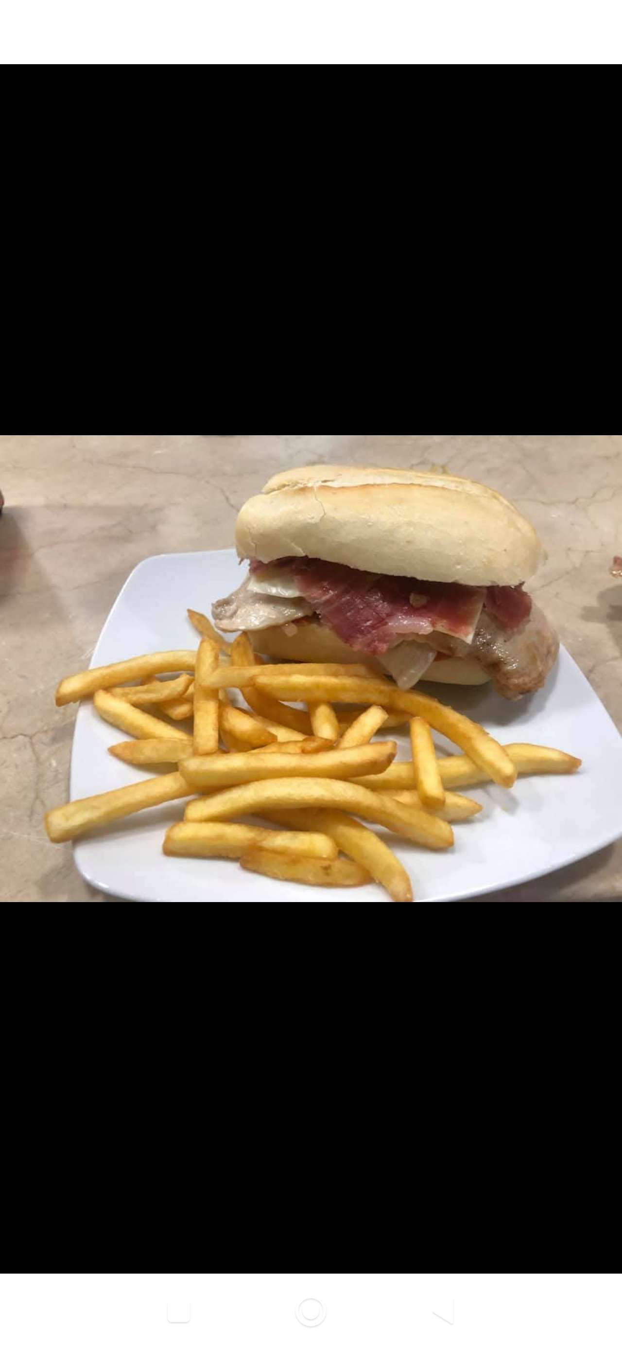 Montadito de pollo o lomo Q+J