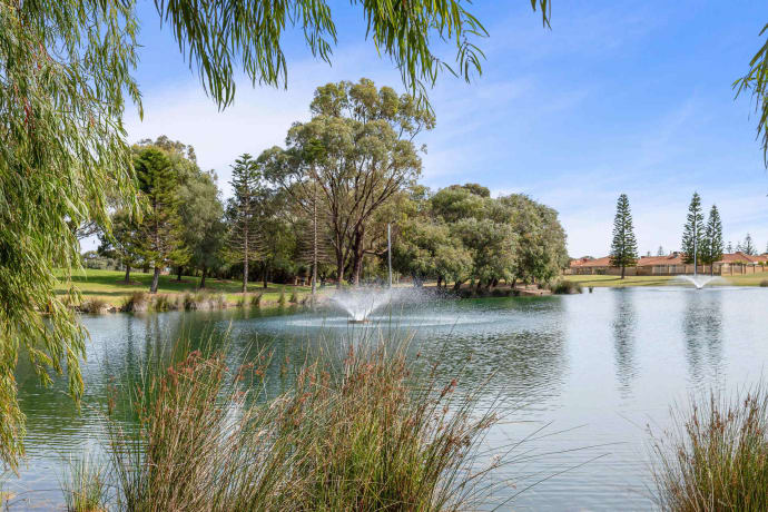 Westralia Gardens - 12 Westralia Gardens, Rockingham