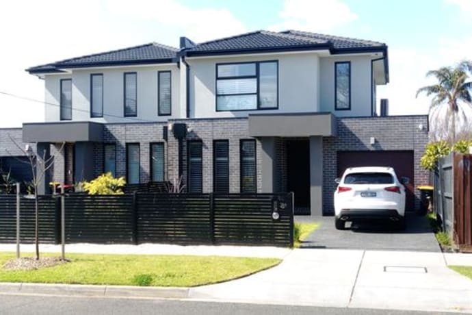 8 Biscop Road, Moorabbin