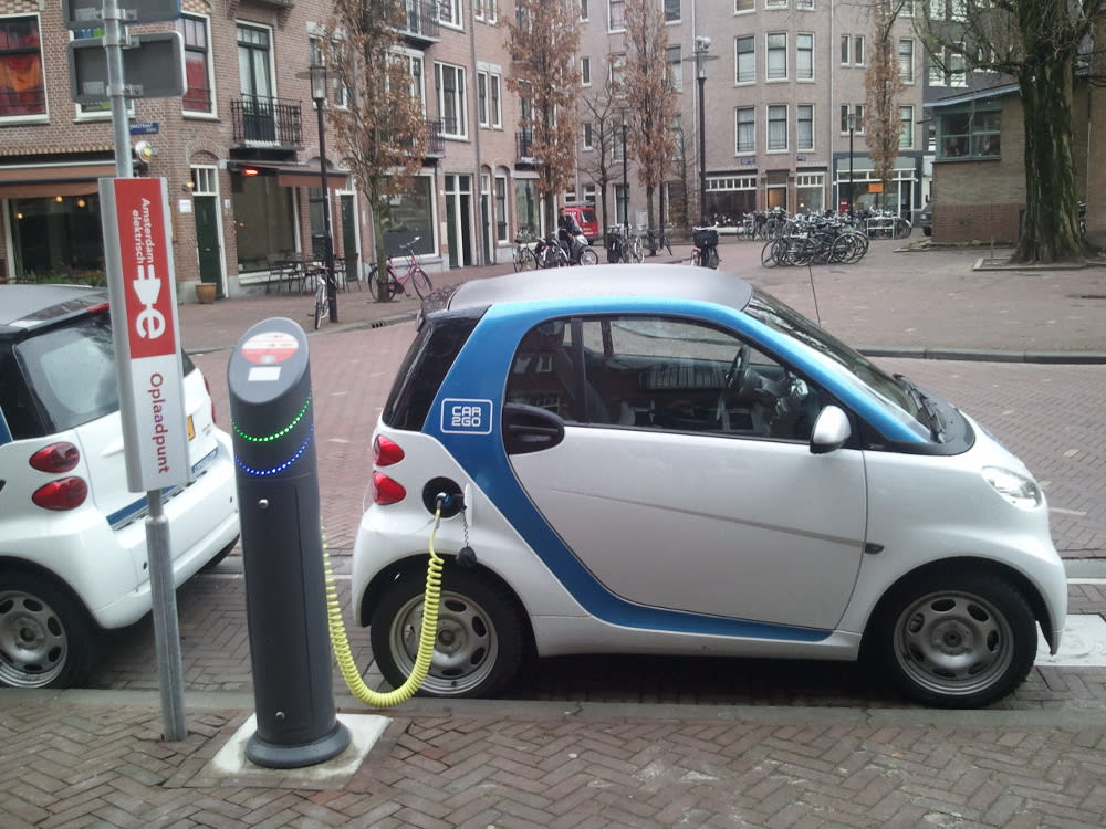 Electric vehicles won't solve the suburbs' transport woes