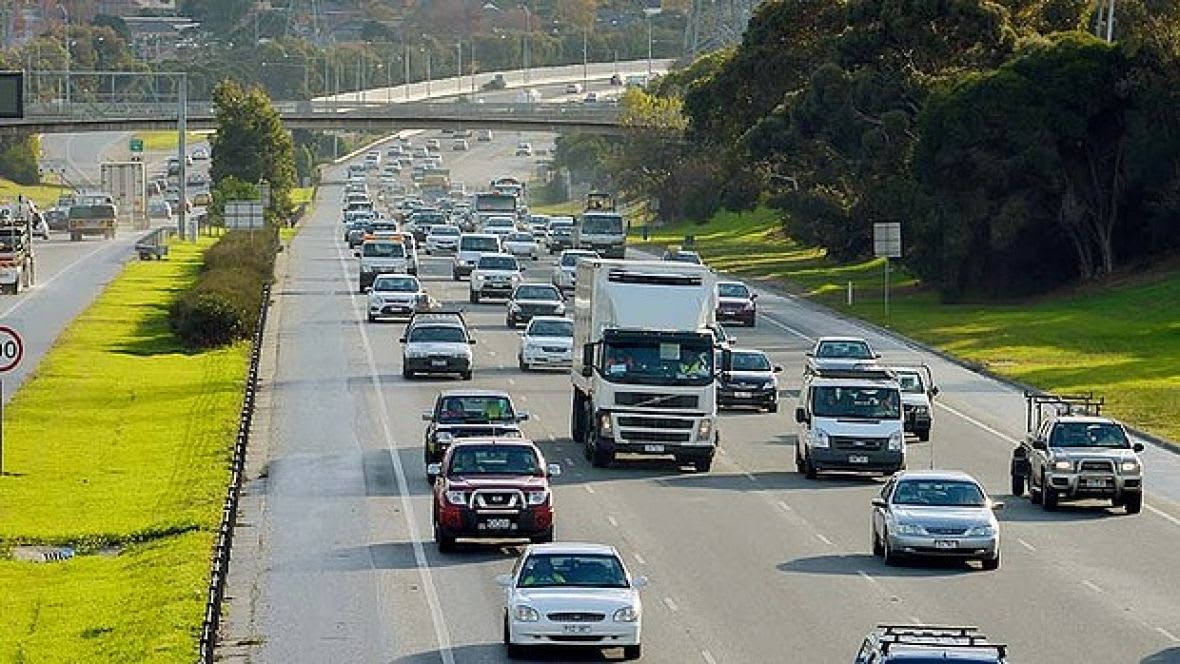 Memo Vicroads - move the travel time indicators on the Monash Memo Vicroads - move the travel time indicators on the Monash
