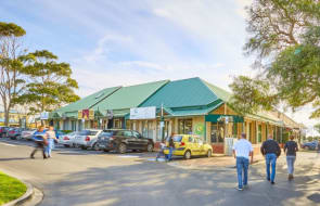 Mornington's 'Barkly Square' shops for sale after receivers appointed