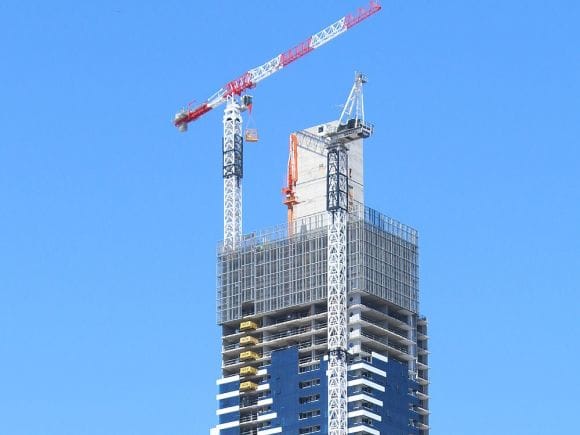 The Potain stands as Melbourne's highest tower crane A new challenge brings a new crane to Brady's Vision Apartments