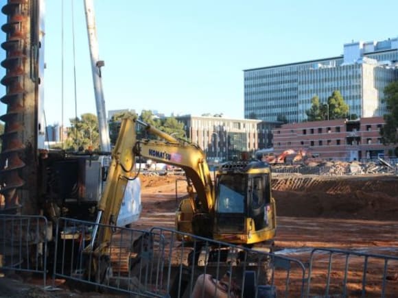 Site works for Monash's Learning and Teaching Building during February Monash Clayton continues to evolve with another new construction program