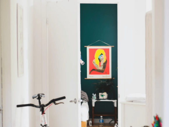 How to Decorate Your First Apartment