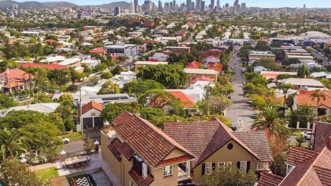 Landmark Coorparoo trophy house Thongabel sold