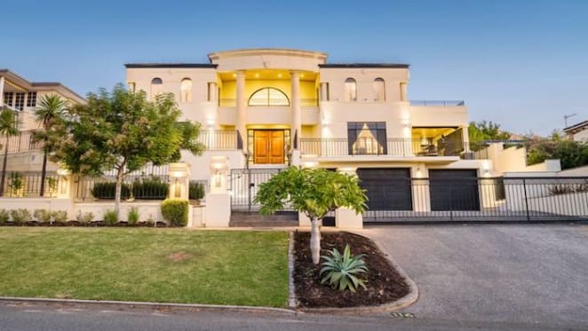 Former Socceroo star Stan Lazaridis lists Perth home
