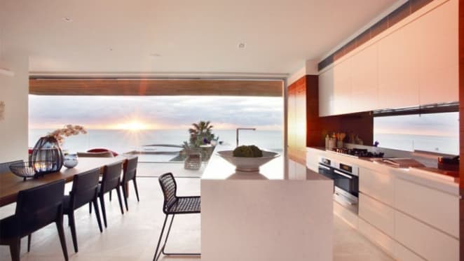 Jennifer Hawkins gives $4 million plus North Curl Curl price guidance
