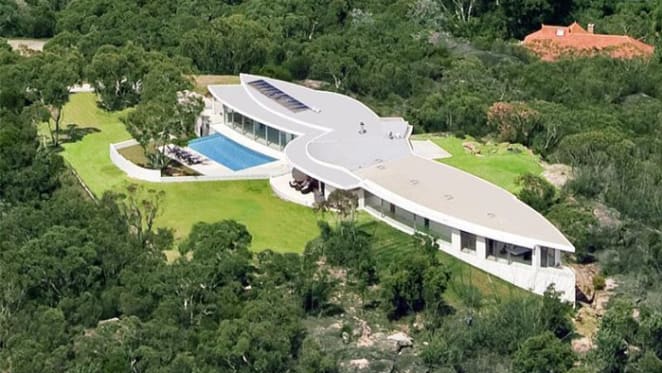 Starship Enterprise, Elanora Heights trophy home listing returns