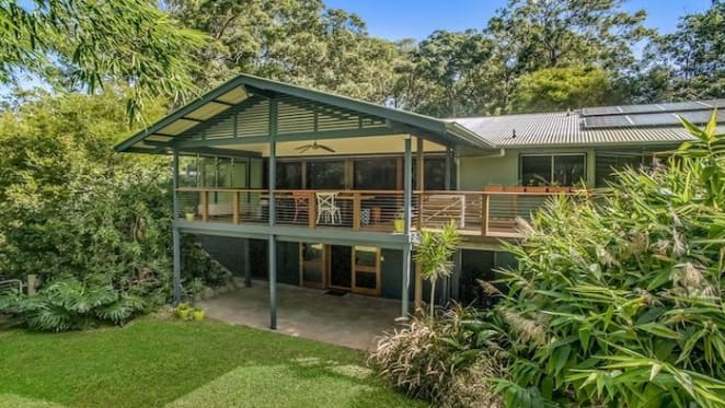 Harrow screenwriter Stephen Irwin sells Brisbane home