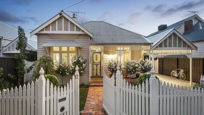 Former AFL ruckman Darren Jolly sells Surrey Hills and joins The Block Prahran