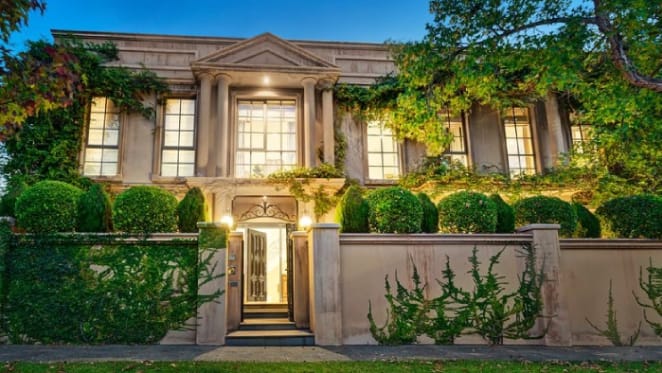 Former Magpie Chris Tarrant lists Toorak home