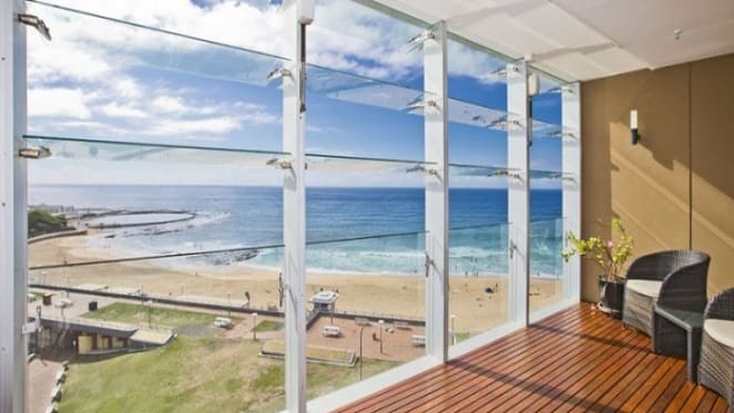 Apartments with winter gardens: He Said/She Said