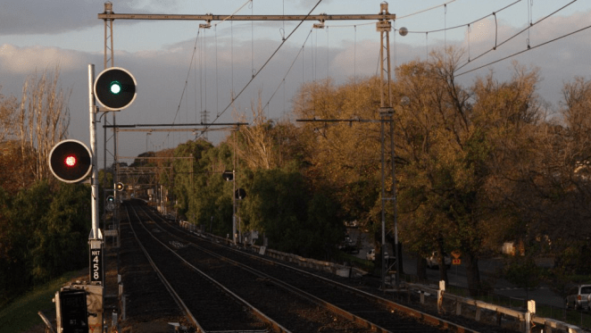 Green over red: 'high capacity signalling' to proceed at normal speed in Melbourne