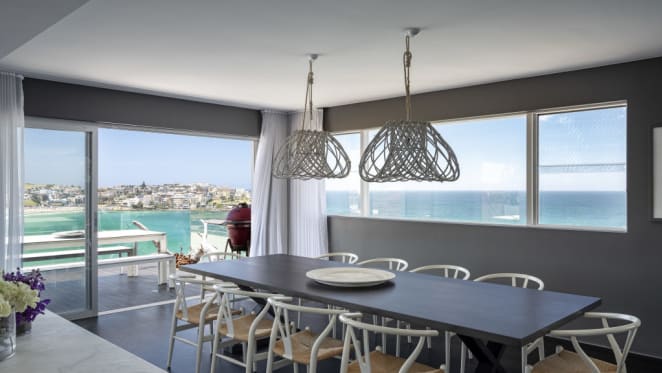 Online gambling website review founder pinpointed as $20.1 million Bondi Beach record setter