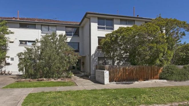 One bedroom Essendon unit sold for $291,000