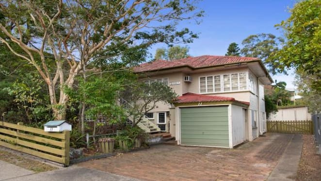 Three bedroom Bulimba house sold for $1,885,000