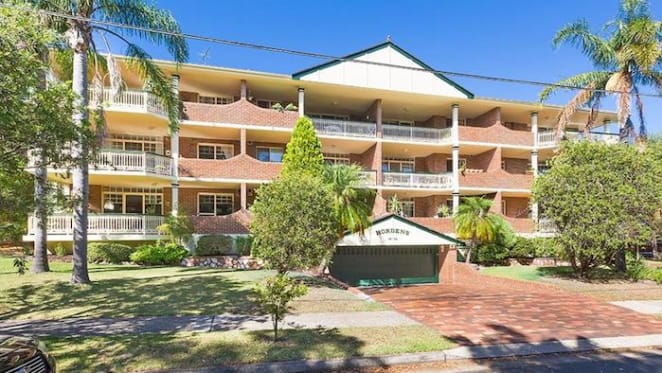 Former Home and Away couple buys Cronulla apartment