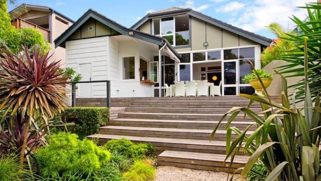 Harbourfront Drummoyne and ocean-view Bronte top Sydney's super Saturday sales