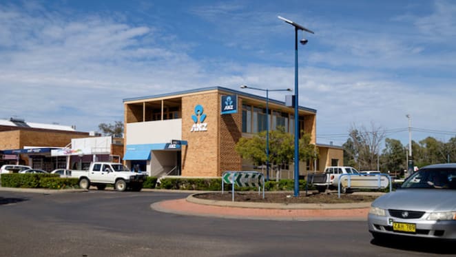 Established ANZ bank in Narrabri up for auction