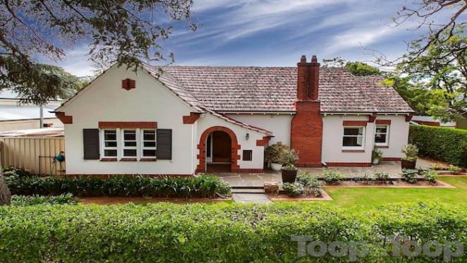 Art-Deco style 1930s Hawthorn house sold for $1.125 million