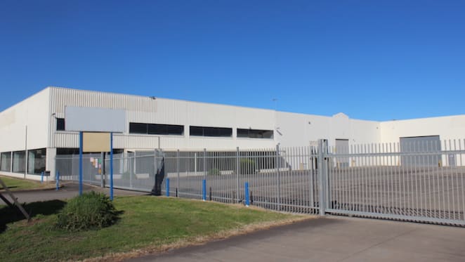 Superior spot in Sunshine West for tyre specialist