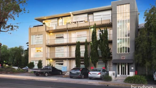 Seven years on, one bedroom St Kilda East apartment sold for $307,000 same price