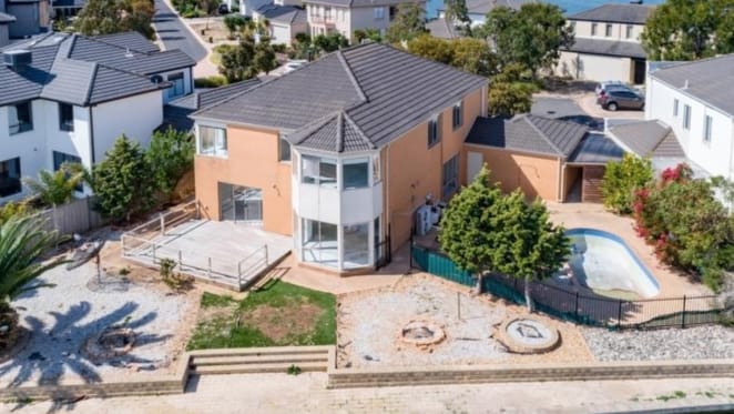 Waterfront Sanctuary Lakes mortgagee sale