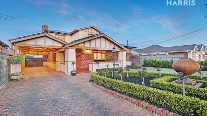 1925 Somerton Park home sells for $1.67 million - Adelaide's most expensive weekend sale