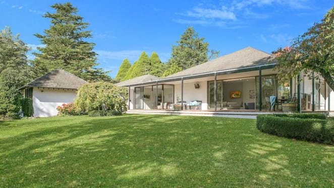 Allan Jack + Cottier designed Normandie Park, Exeter trophy home sold