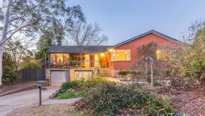 Mountain-view Hackett house sold for $1.06 million
