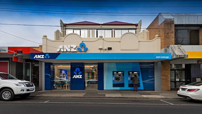 Oakleigh investment with ANZ lease for sale
