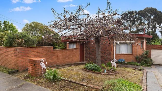 Dodecagon Templestowe Lower home sold but faces demolition