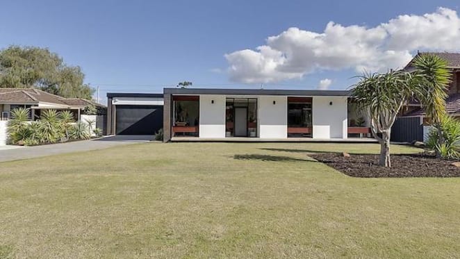 Iwan Iwanoff Menora masterpiece, The Frank House, listed for sale