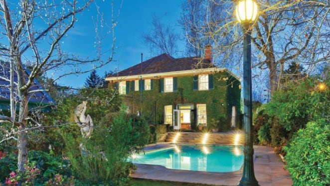 Deague family demolish 1930s Toorak home