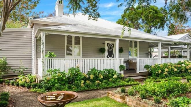 Former Stockland boss scores quick Berry sale