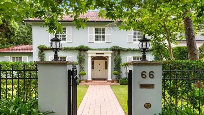 Former Star City chief executive David Banks lists 1930s Pymble trophy home