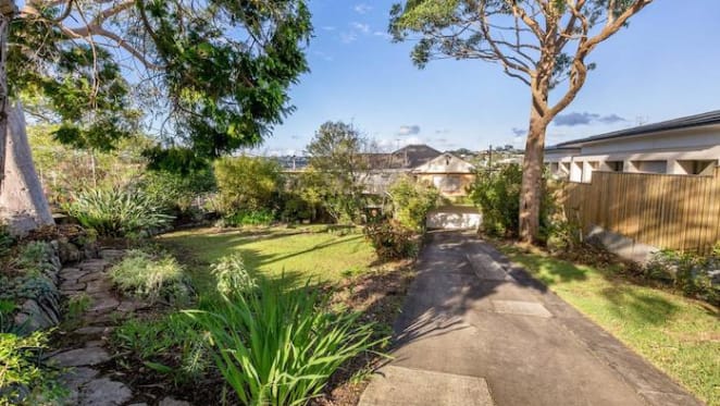 Once in a generation waterfront Northbridge offering fetches $9.3 million