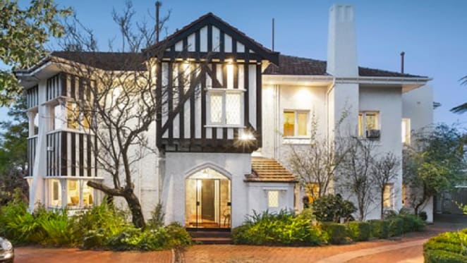 Kooyong trophy Engholm House listed