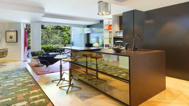 Westpac senior executive George Frazis buys in Potts Point