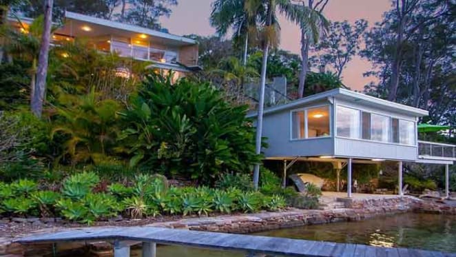 Novelist Derek Hansen sells in Avalon
